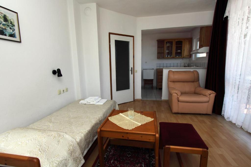Family Hotel Verona Sozopol Quarto foto