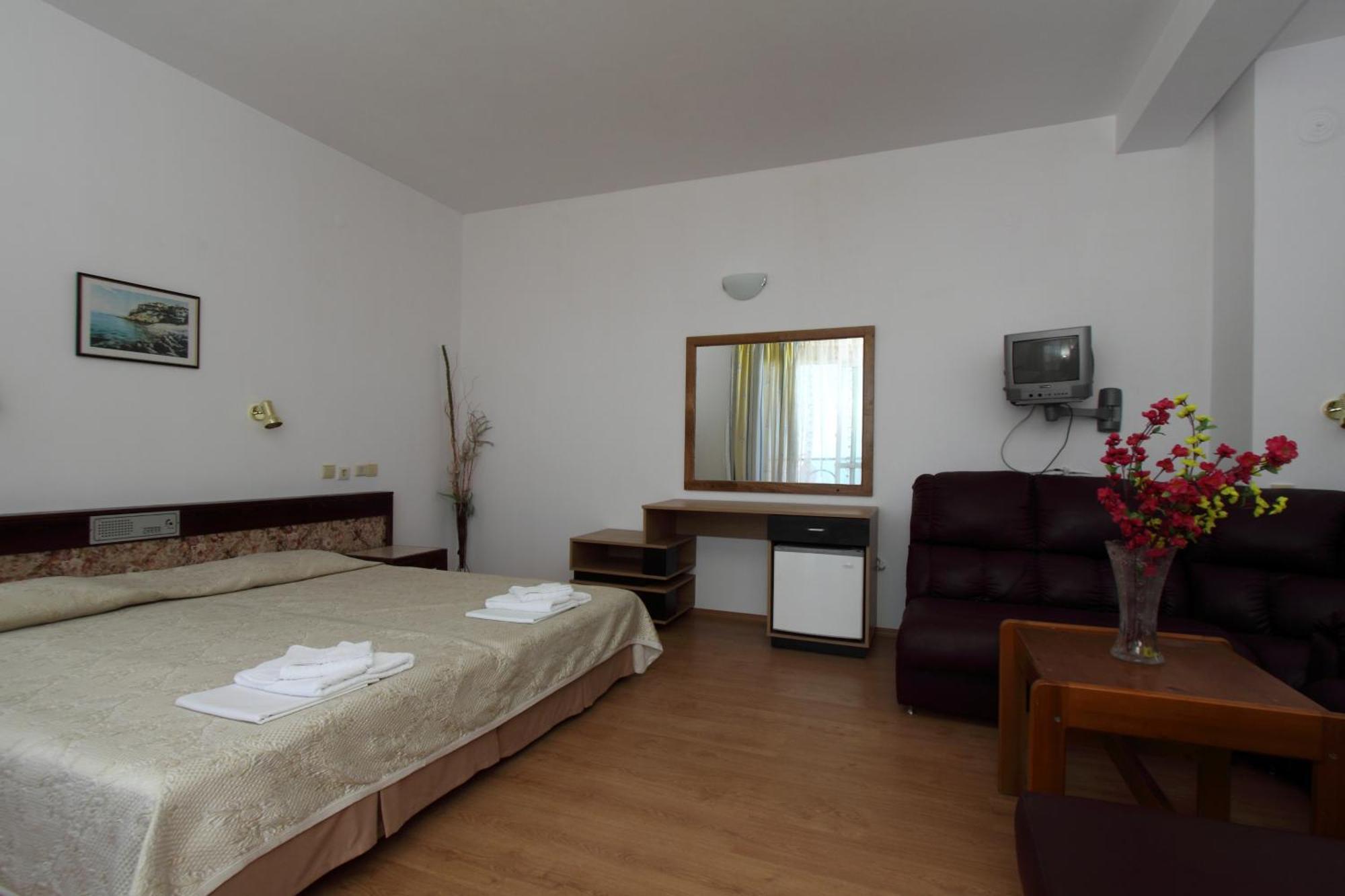 Family Hotel Verona Sozopol Exterior foto