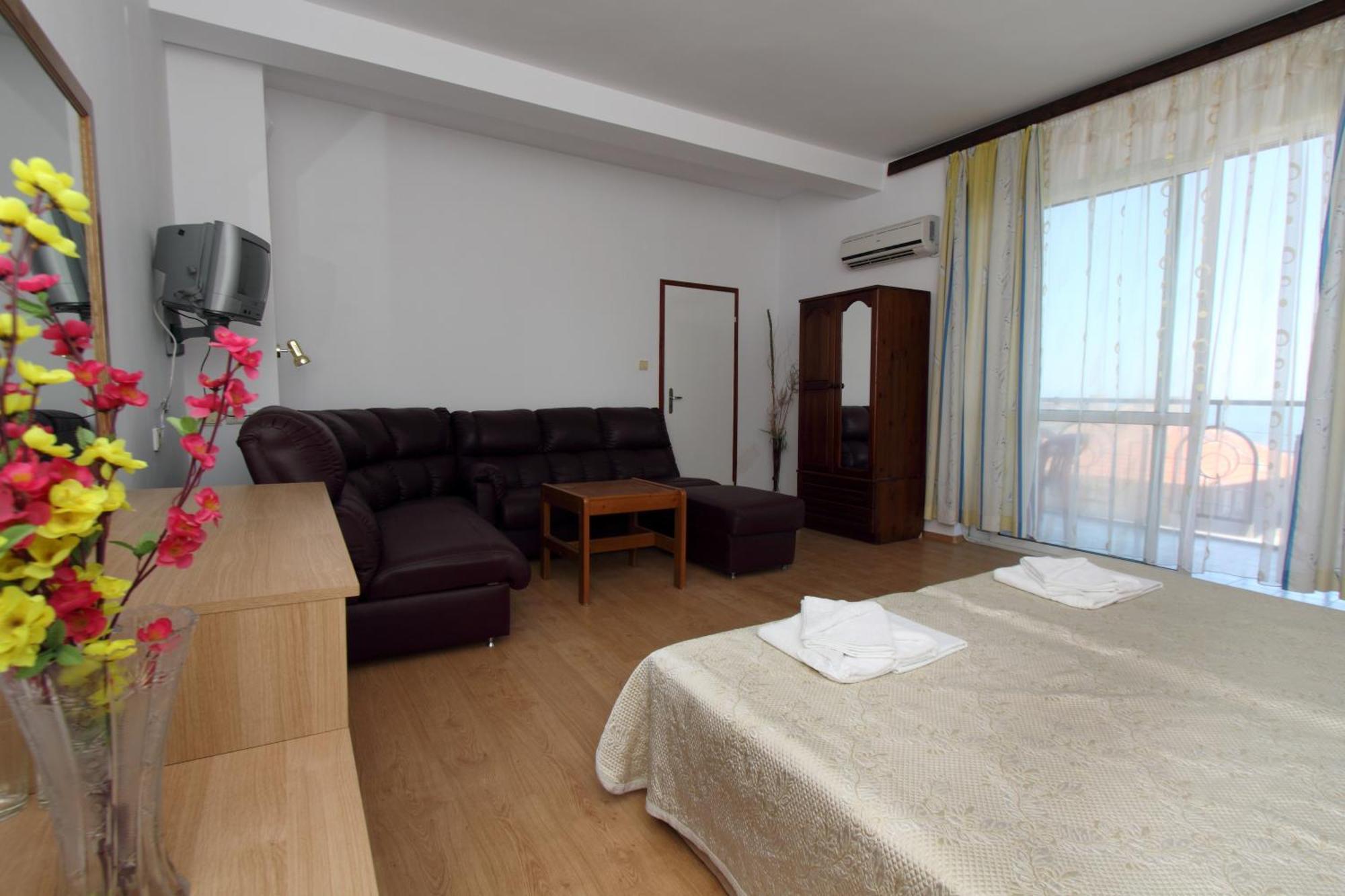 Family Hotel Verona Sozopol Exterior foto