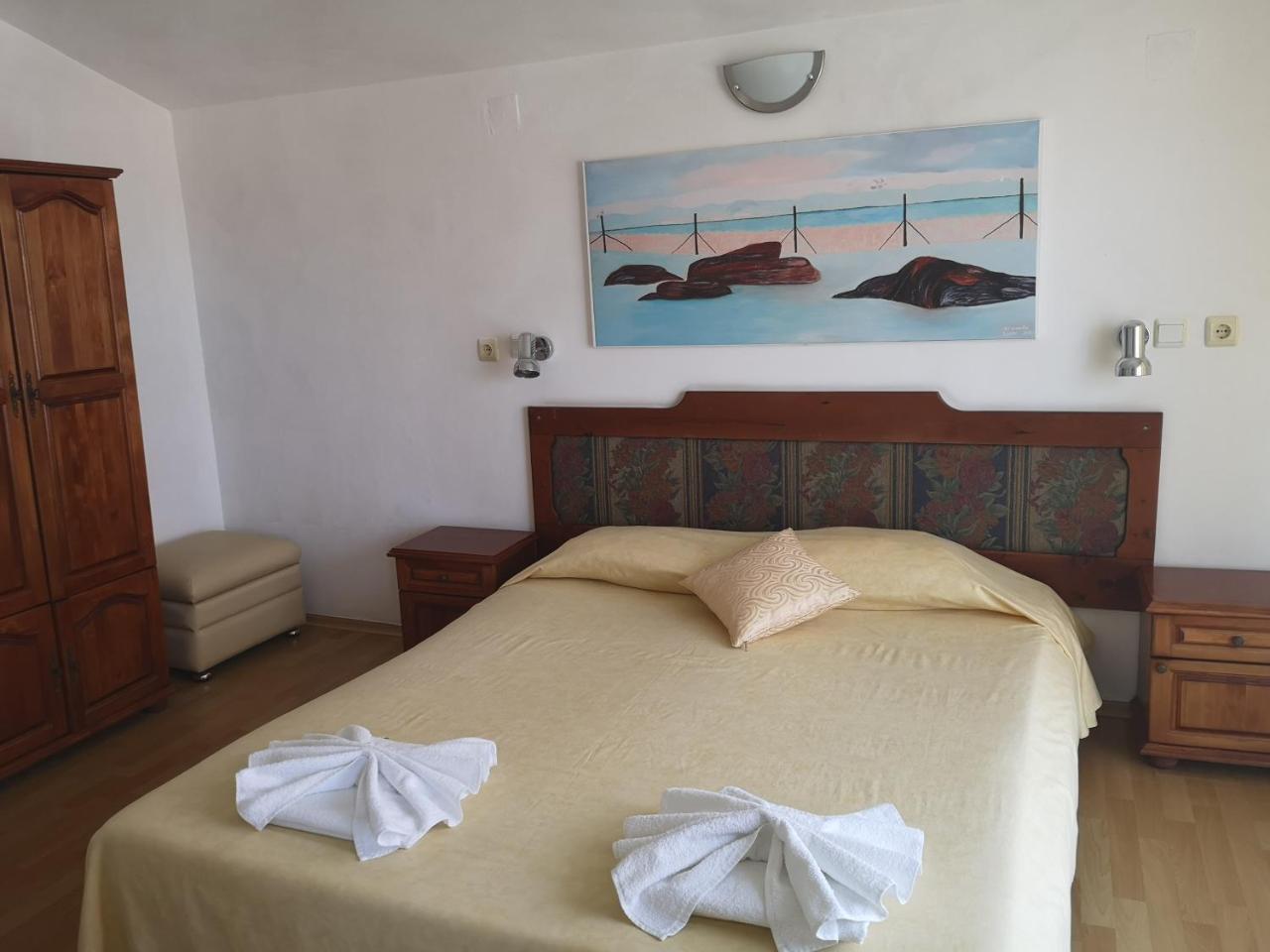 Family Hotel Verona Sozopol Exterior foto