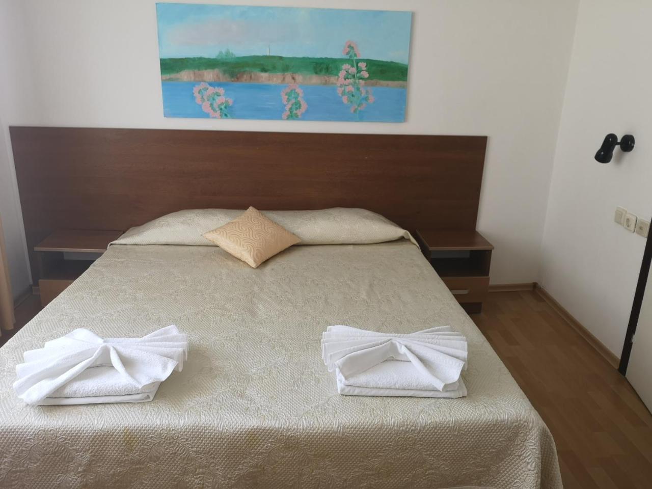 Family Hotel Verona Sozopol Exterior foto