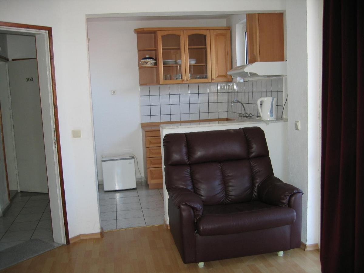 Family Hotel Verona Sozopol Quarto foto